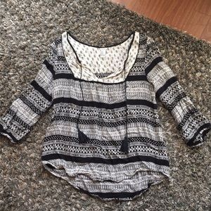 ❌SOLD❌ Forever 21 Flowy Peasant Top